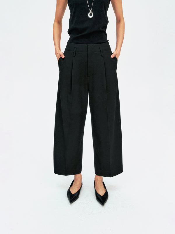 V-Back Straight Trousers | Hollow-Core Thermal Fabric | Slim 9/10 Length | Women Pants | MRS Studios